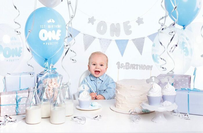 SET DE DECORATIONS DE FETE - 1ER ANNIVERSAIRE BLEU ARGENT BLANC